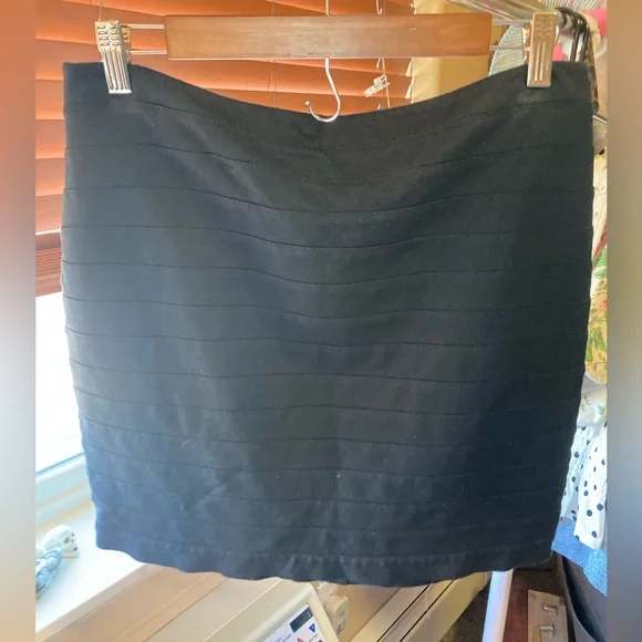 Express body con skirt size 10 - Picture 1 of 6